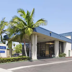 ** Hotel Travelodge & By Wyndham On Disneyland Dr United States